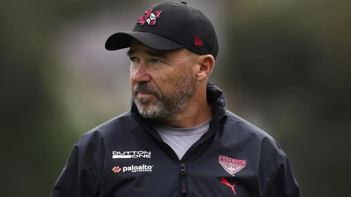 Essendon coaching exodus continues as David Rath becomes fourth major departure