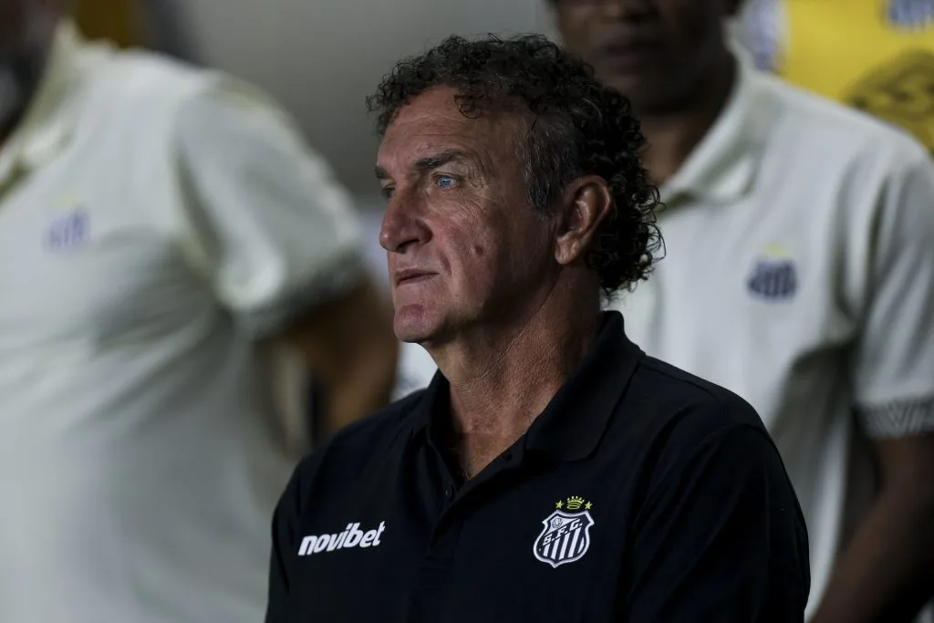 Cuca revela bastidores de Coutinho no Santos e projeta participação do meia