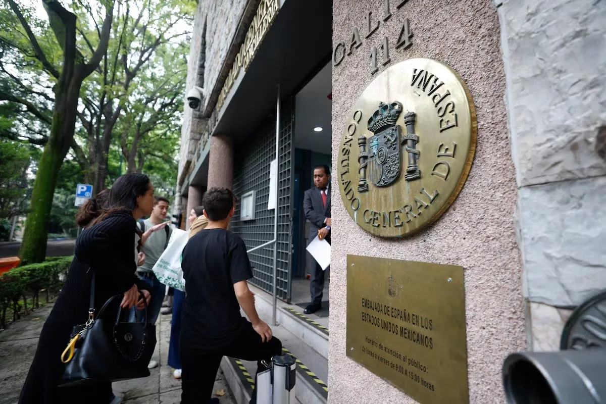 El Constitucional, contra el calendario electoral: qué tendría que pasar para que los 163.020 afectados por la ‘ley de nietos’ puedan votar el 29-N