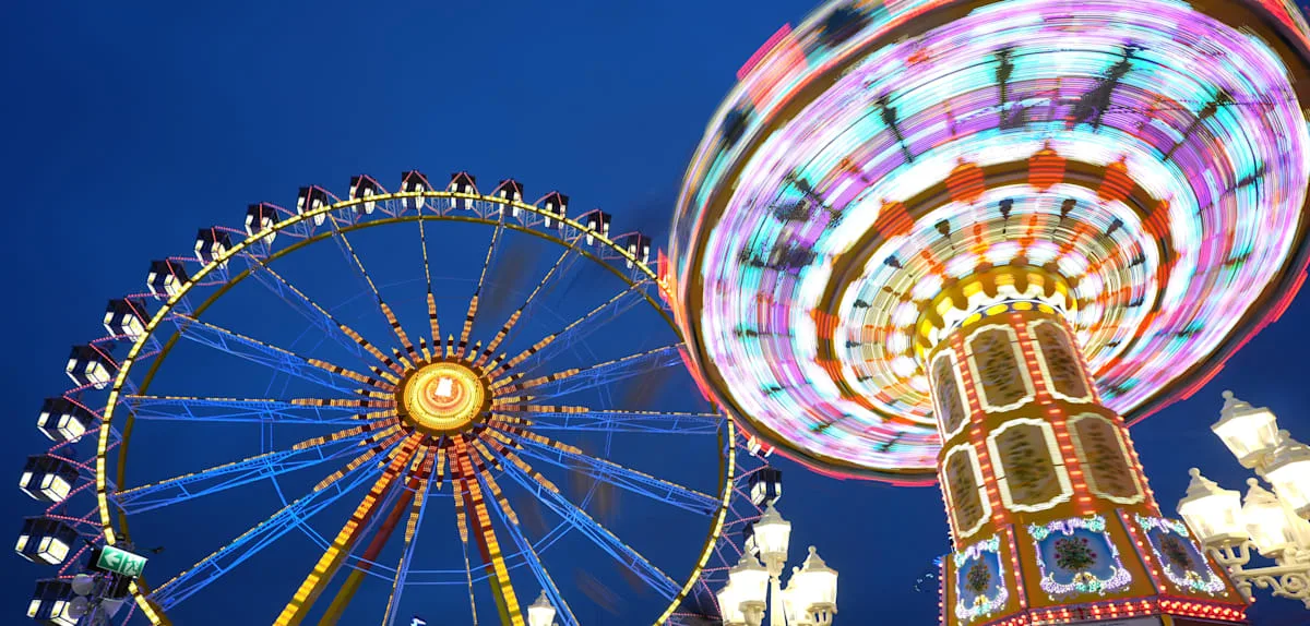 Mehrere Menschen sitzen in Kettenkarussell auf Hamburger Dom fest – in 30 Metern Höhe