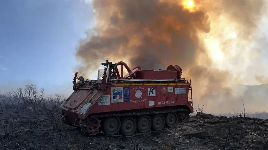 Incendie de Cagnano : 90 hectares parcourus, les flammes se dirigent en direction de Pietracorbara