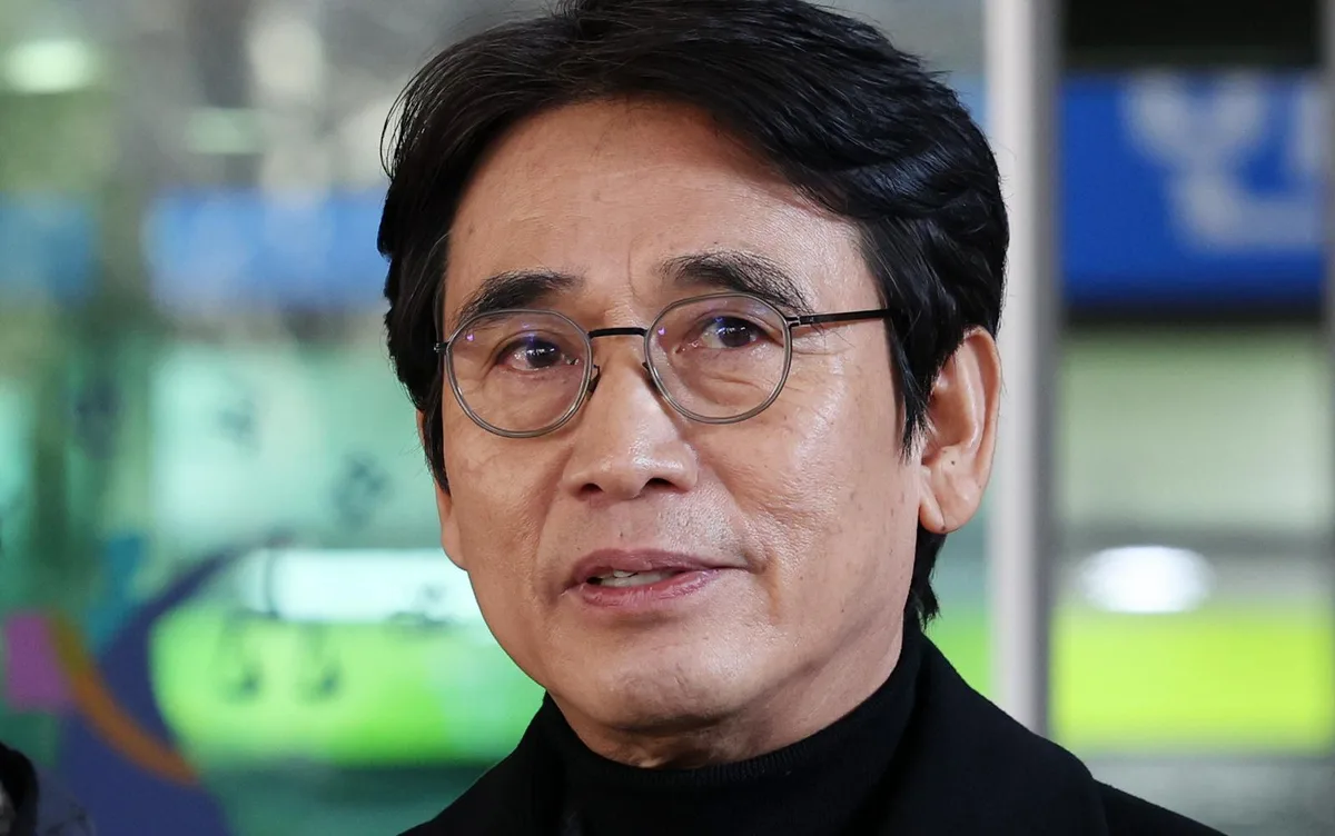 유시민 “李, 오만한 권력자”에 與 “함께 판 우물에 침 뱉지 말라”