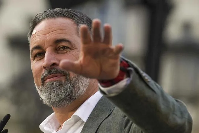 Abascal apoya al movimiento en defensa de la Europa "blanca" pese a las tiranteces con sus socios de Patriots