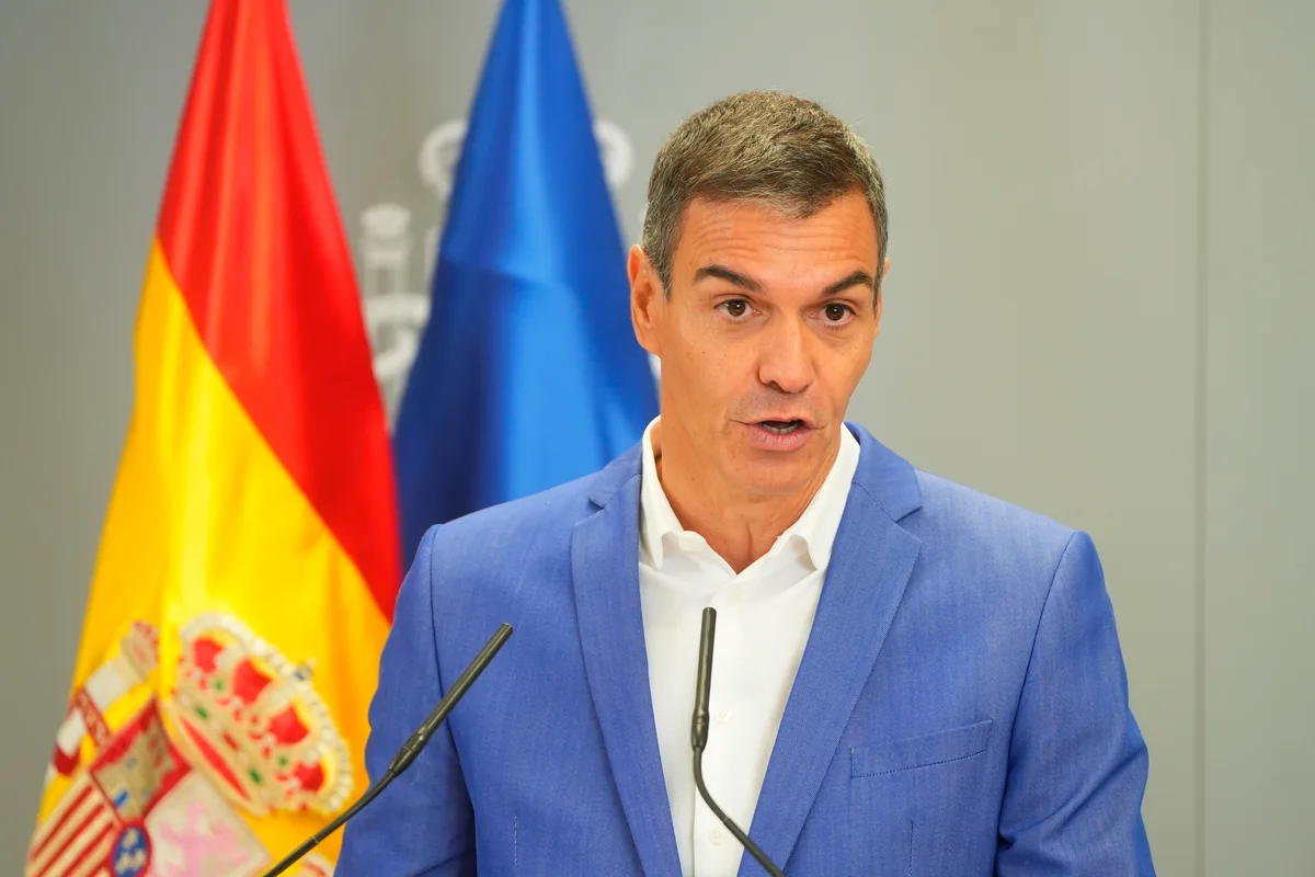 El PSOE baja dos puntos por la crisis de Ceuta en el CIS de Tezanos, que le mantiene con 5,5 puntos sobre el PP