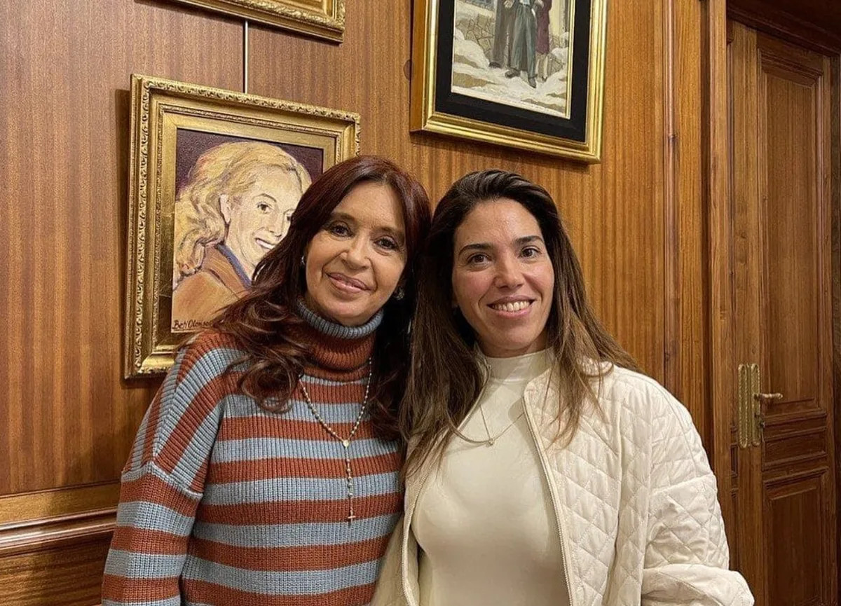 Una sindicalista ligada a La Cámpora compró el piso de abajo de Cristina Kirchner y hay dudas sobre para qué se usa