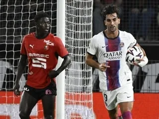 VIDÉO. Tous les buts de Stade Rennais - PSG : Ferran Torres, Szymanski et Lepaul décisifs