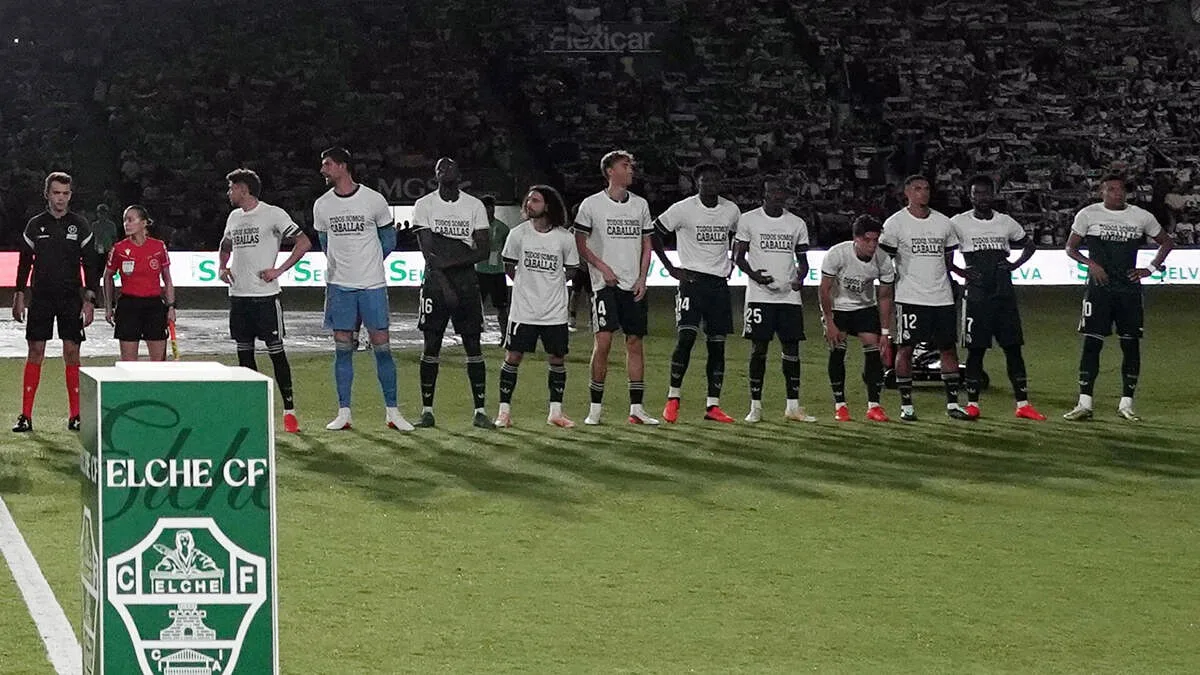 "Todos somos caballas": o que se sabe do movimento de apoio a Ceuta que colocou Mbappé e Vinicius Júnior no centro da polémica