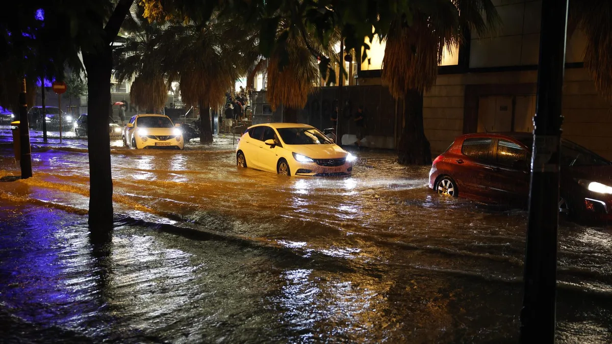 Alerta por lluvias intensas en España, hoy en directo | Suspendidas las clases en tres municipios de Almería por el aviso naranja