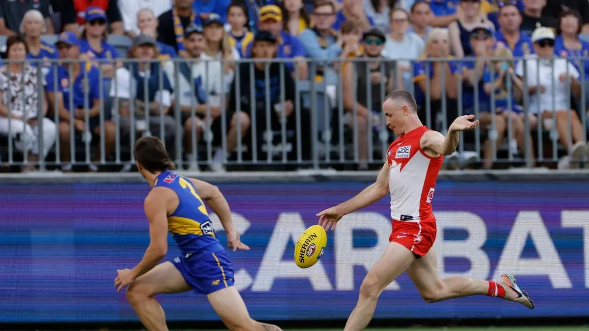 Eagles open to mature talent but tight lipped on Warner