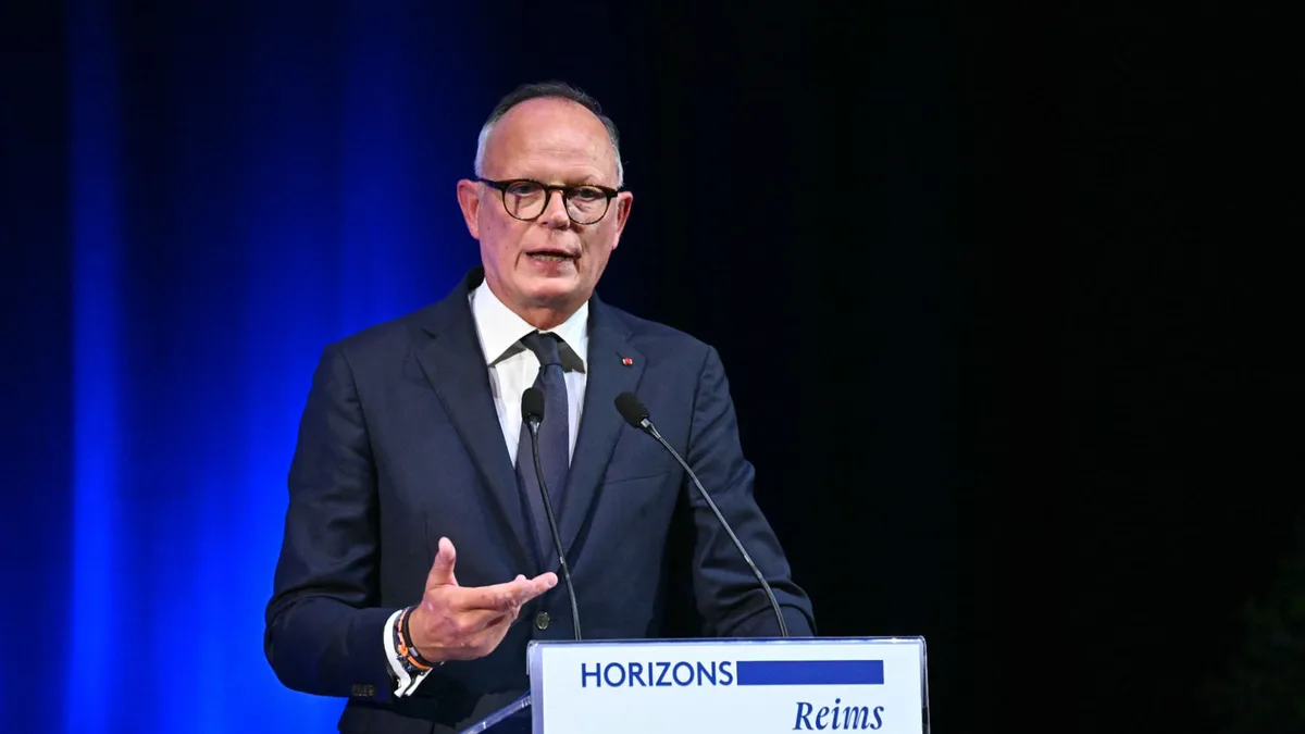 Présidentielle 2027: Édouard Philippe veut "totalement" fermer les "vannes de l'immigration" à Mayotte