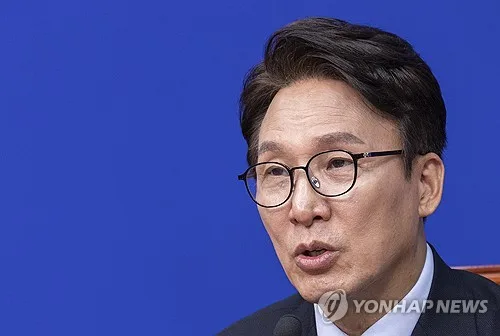 집토끼 결집 노린 與…'조작 특검'에 '曺탄핵 논의' 동시 시동(종합)