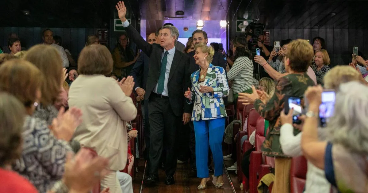 Una jornada sobre mujer rural financiada con dinero público acaba convertida en escaparate electoral de Feijóo