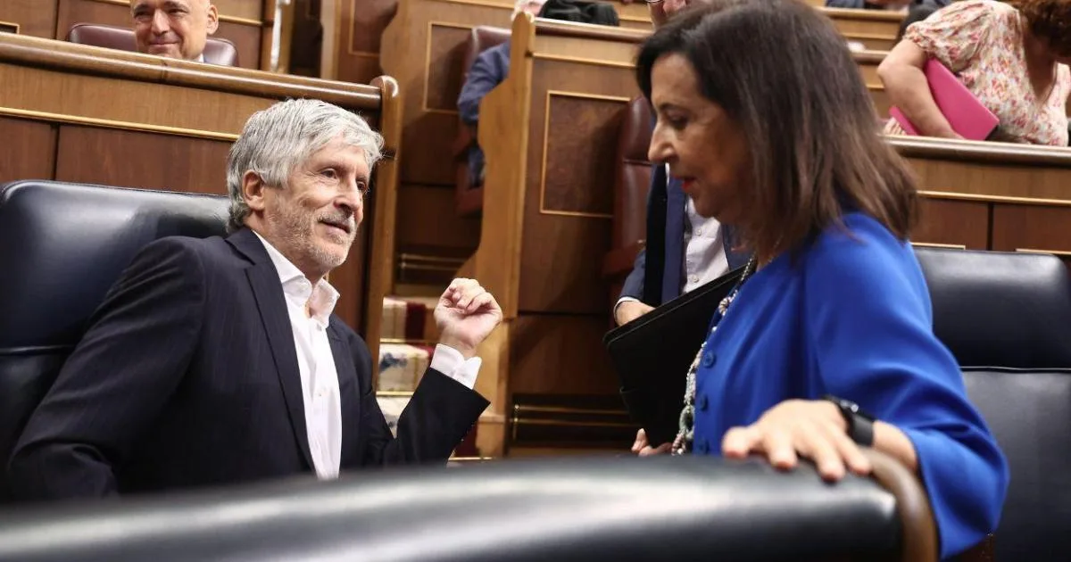 La derecha no suelta el hueso de Ceuta con otro examen a Robles y a Marlaska en una sesión de control sin Sánchez