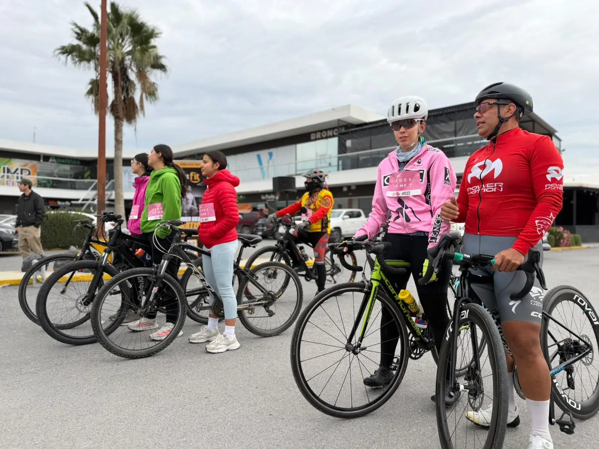 Saltillo se pinta de rosa con rodada ciclista para crear conciencia sobre el cáncer de mama