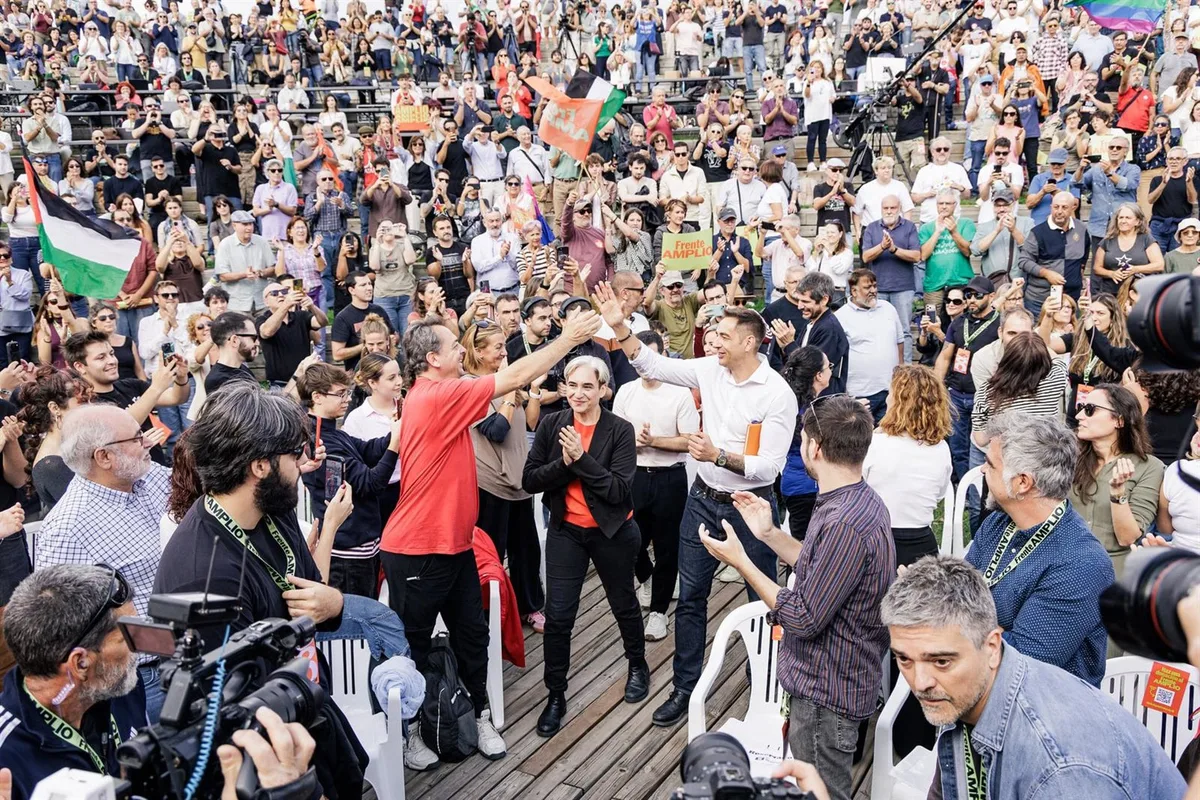 Frente Amplio defiende que intentó todo por un pacto de unidad pero se conjura en pasar página: "No more drama"