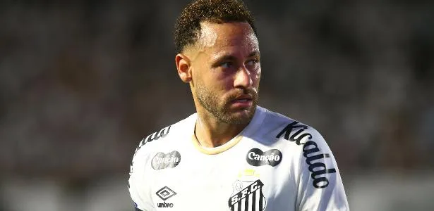 Pedido, susto e brilho: Neymar comanda vitória do Santos com assistências