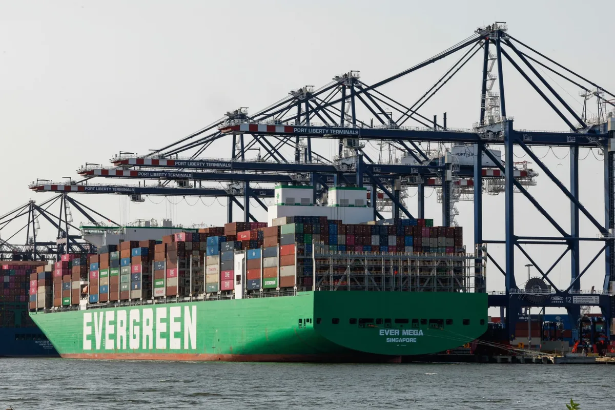 Tariff refunds are juicing corporate profits and GDP as more tailwinds converge to propel growth to a blistering 4.3% pace, top economist says