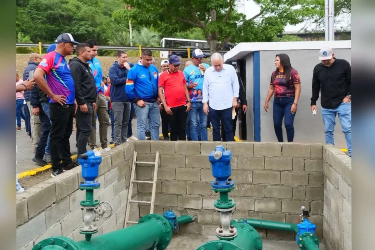 Entregan dos obras hídricas en Charallave