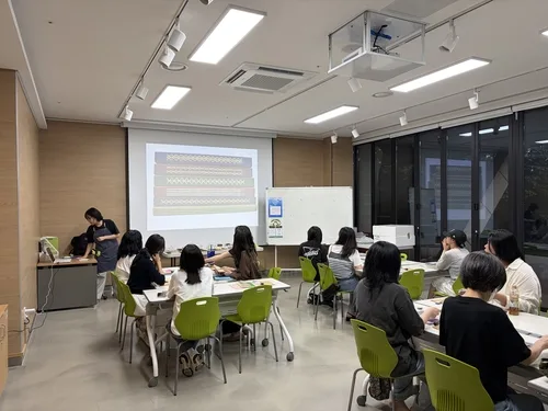 퇴근 후 한지공예…직장인 위한 원주한지아카데미 야간강좌 눈길