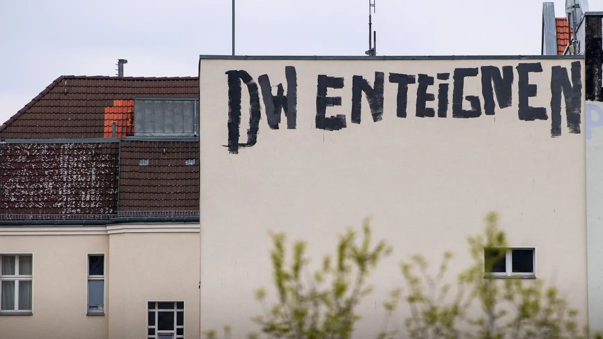Wohnungen Enteignen?: Um diesen Paragraphen dreht sich in Berlin jetzt alles