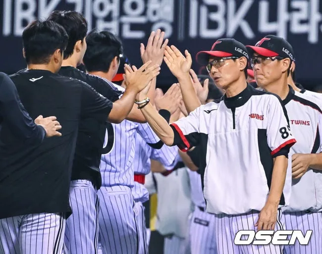 오늘도 3위 지켰다...토종 에이스 다승 1위, 외인 복덩이 타점 1위, 염경엽 "임찬규가 선발 완벽, 오스틴 홈런 2방 타선 이끌었다"
