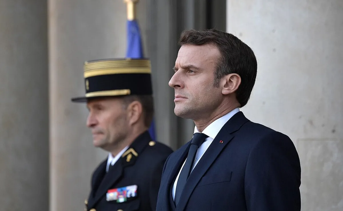 Justiça da França veta proibição de redes sociais para menores