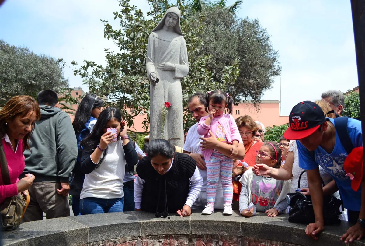 ¿Por qué los fieles dejan cartas en el pozo de Santa Rosa de Lima cada 30 de agosto?