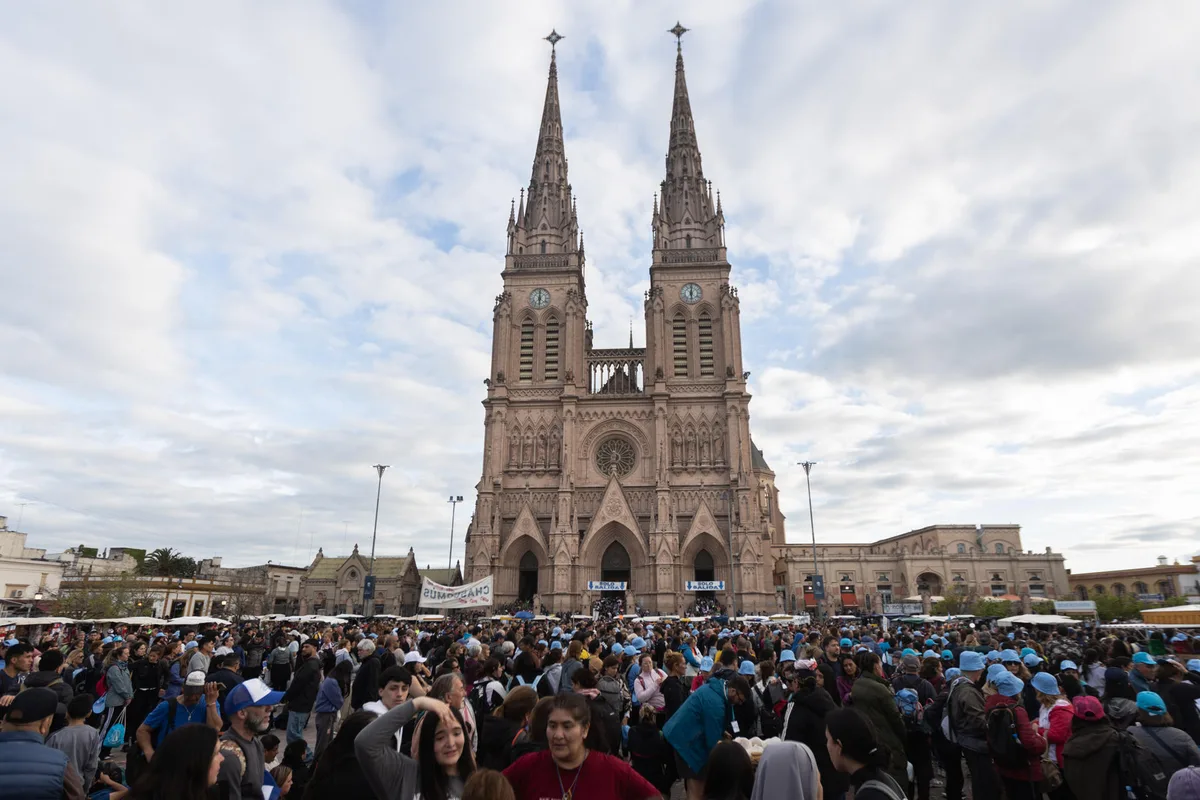 Virgen de Luján, la patrona de Argentina que convoca multitudes y espera a León XIV