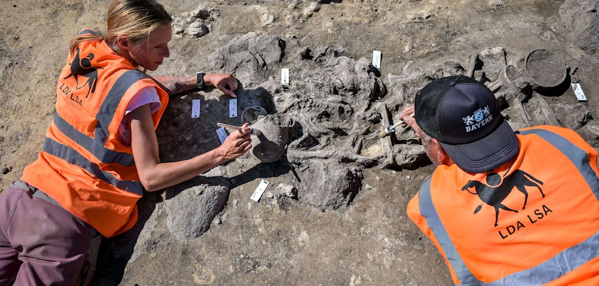 Archäologen rätseln über sieben Tote, die ungewöhnlich bestattet wurden