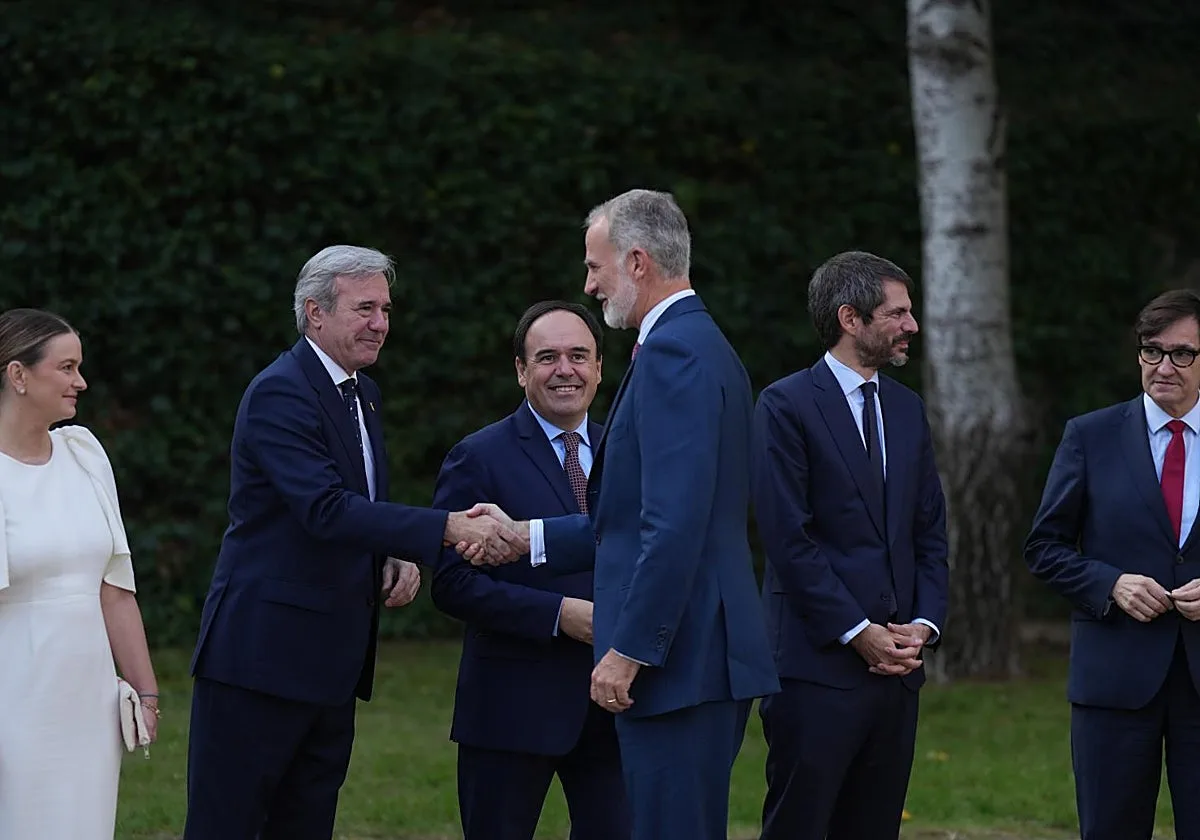 El Rey apela al «entramado de relaciones e intereses comunes» para «potenciar» la cooperación