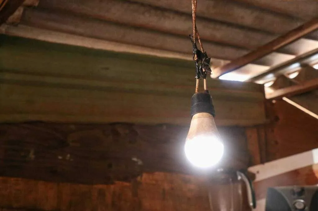 Conta de luz terá cobrança extra por bandeira amarela pelo 5º mês seguido