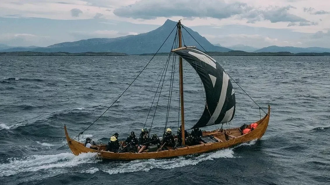 Orkan chega hoje a Portugal: Drakkar viking de 28 metros prepara travessia até Nova Iorque