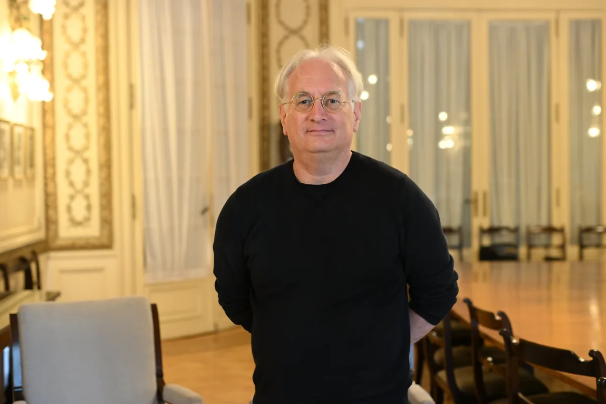 “Creo que es un idiota rico”: la dura crítica de un académico británico al CEO de Nvidia por sus dichos sobre educación