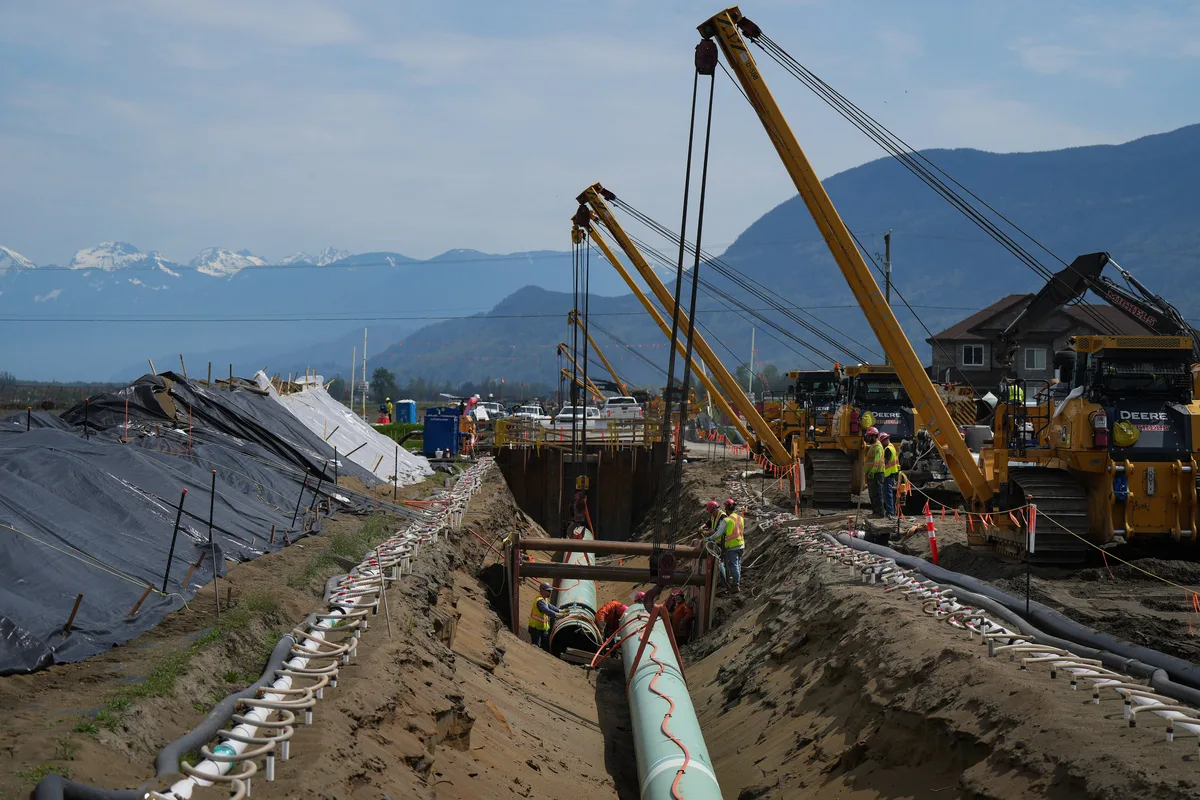Ottawa reviewing its approach to selling Trans Mountain pipeline
