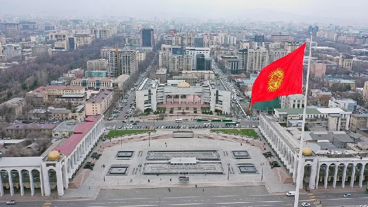 Xi leaves Beijing for SCO summit, state visits to Kyrgyzstan, Egypt