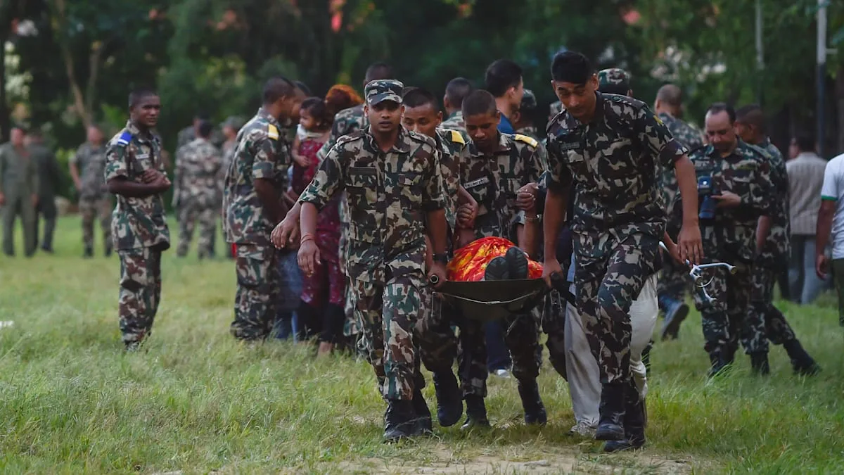 „Ich kenne natürlich sehr, sehr viele Menschen da. Ich war über 20 Mal in Nepal“