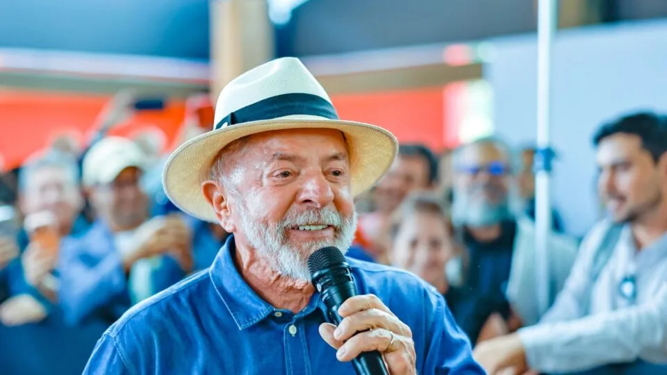A ofensiva de Lula sobre eleitores de direita contra Flávio no 2º turno