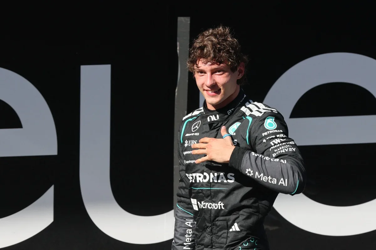 Antonelli tem 'sorte de campeão' no GP da Espanha de F1 e dispara na liderança: veja tabela