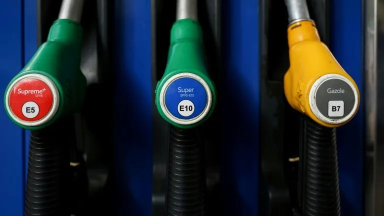 Hausse du prix du carburant: dans le Doubs, une station-service ferme ses portes face à l'afflux de clients