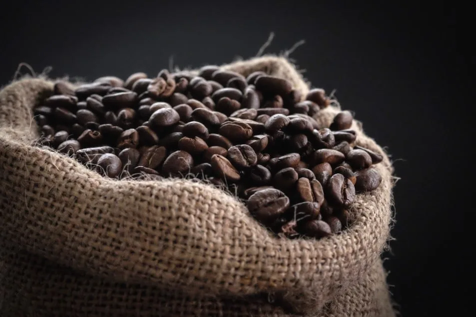 Vendas da safra 26/27 de café alcançam 41%, mas seguem muito abaixo da média