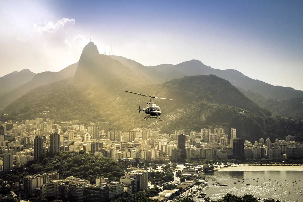 O que leva o Rio a ter tráfego maior de helicópteros do que São Paulo