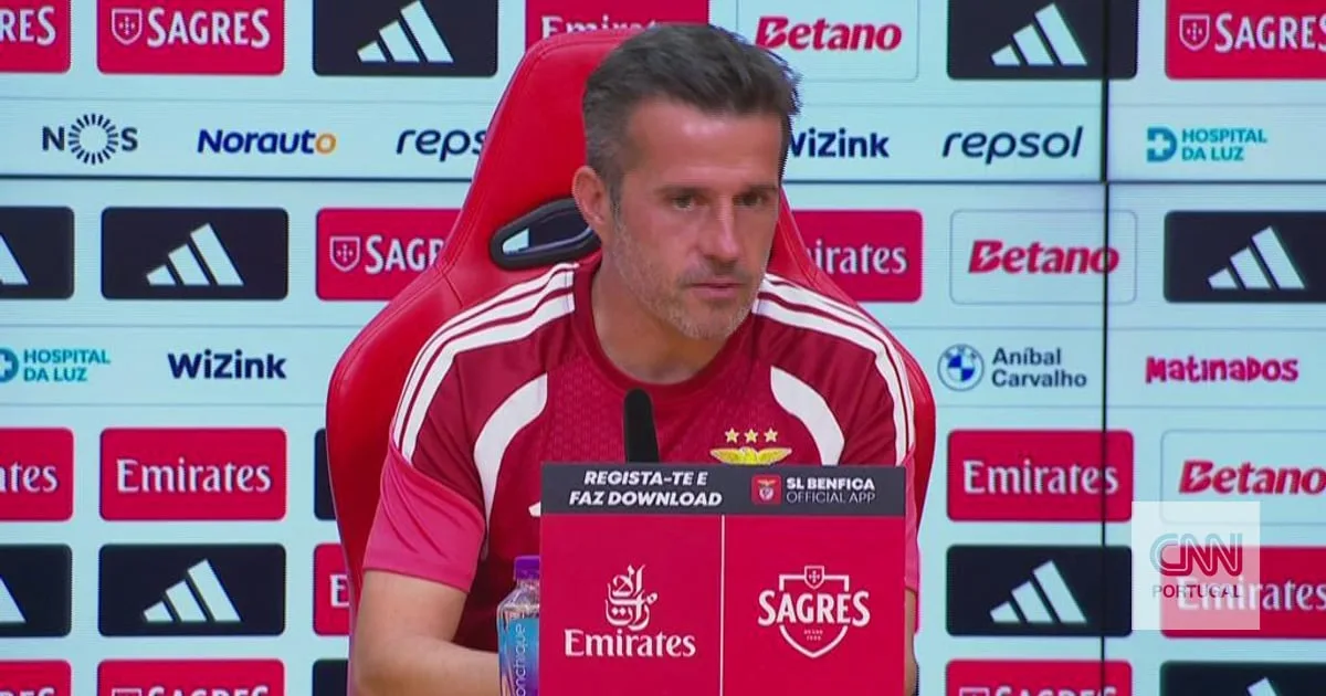 Marco Silva: «FC Porto é uma equipa muito agressiva com e sem bola»
