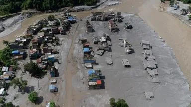 Wie es zu der verheerenden Sturzflut in Nepal kam