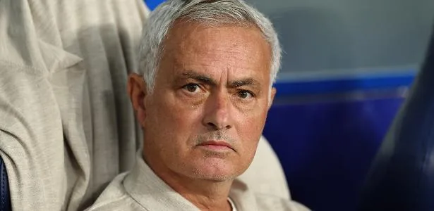 Mourinho fala em Bola de Ouro para Mbappé e elogia dupla com Vini Jr.