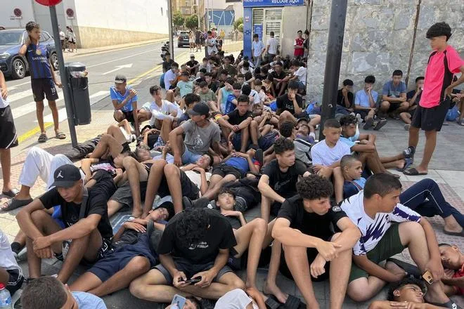 El Gobierno deriva a cuatro menores migrantes procedentes de Ceuta a Extremadura