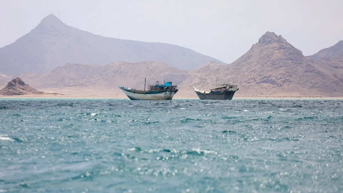 Hormuz, Bab el-Mandeb, Suez: The war for the chokepoints that move the world's oil