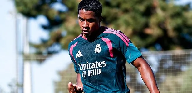 Endrick treina separado e continua fora no Real Madrid