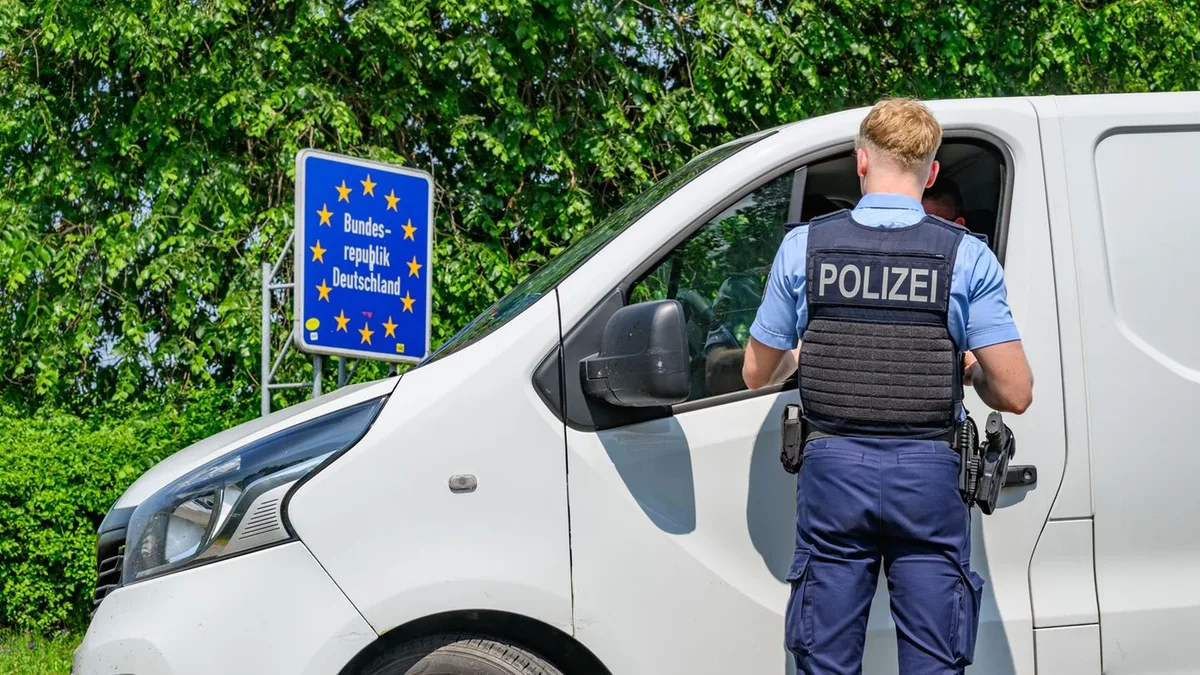 Migration: Dobrindt will Grenzkontrollen bis mindestens Mitte März