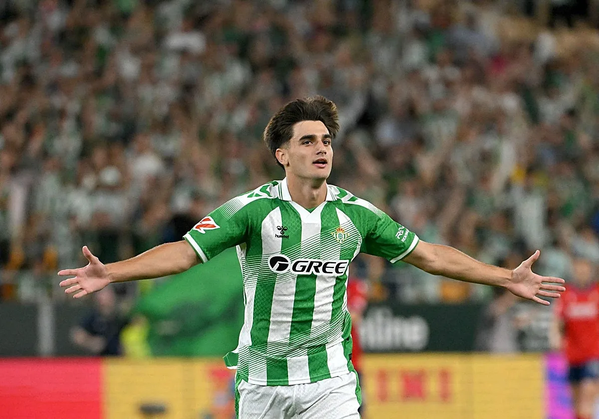 Morante debuta en LaLiga con el Betis y se estrena como goleador del primer equipo tras cuatro minutos sobre el campo