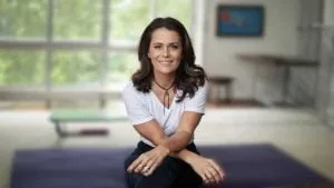 Adriana Araújo e a voz que amplificou a indignação das mulheres